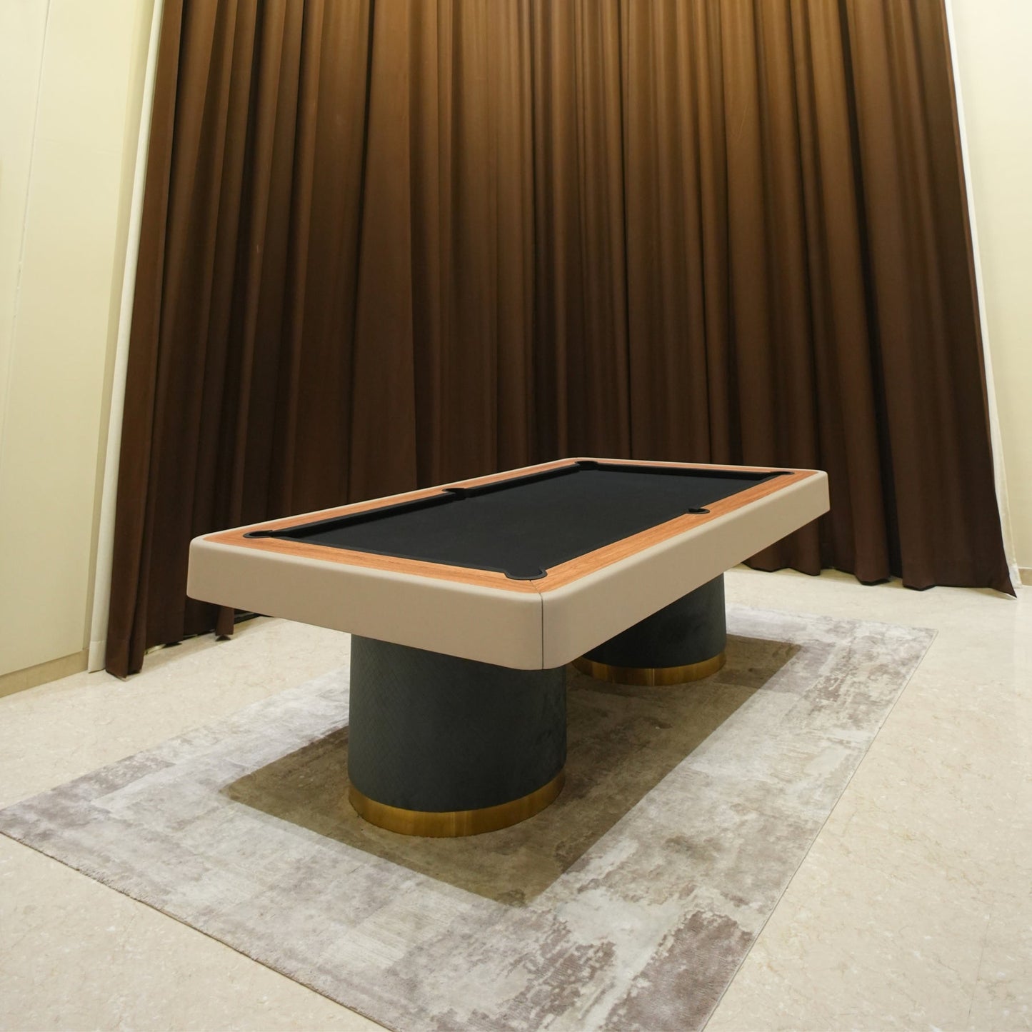 Negroni top on Patalo Pool Table - White Billiards