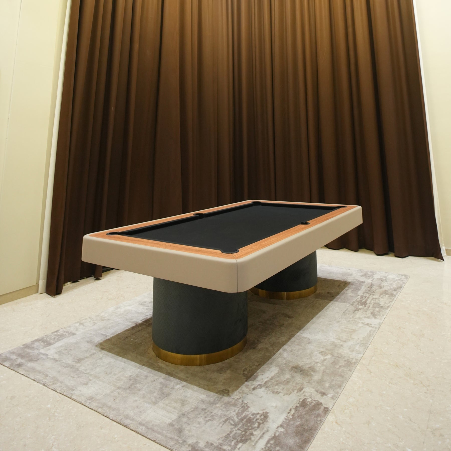 Negroni top on Patalo Pool Table - White Billiards