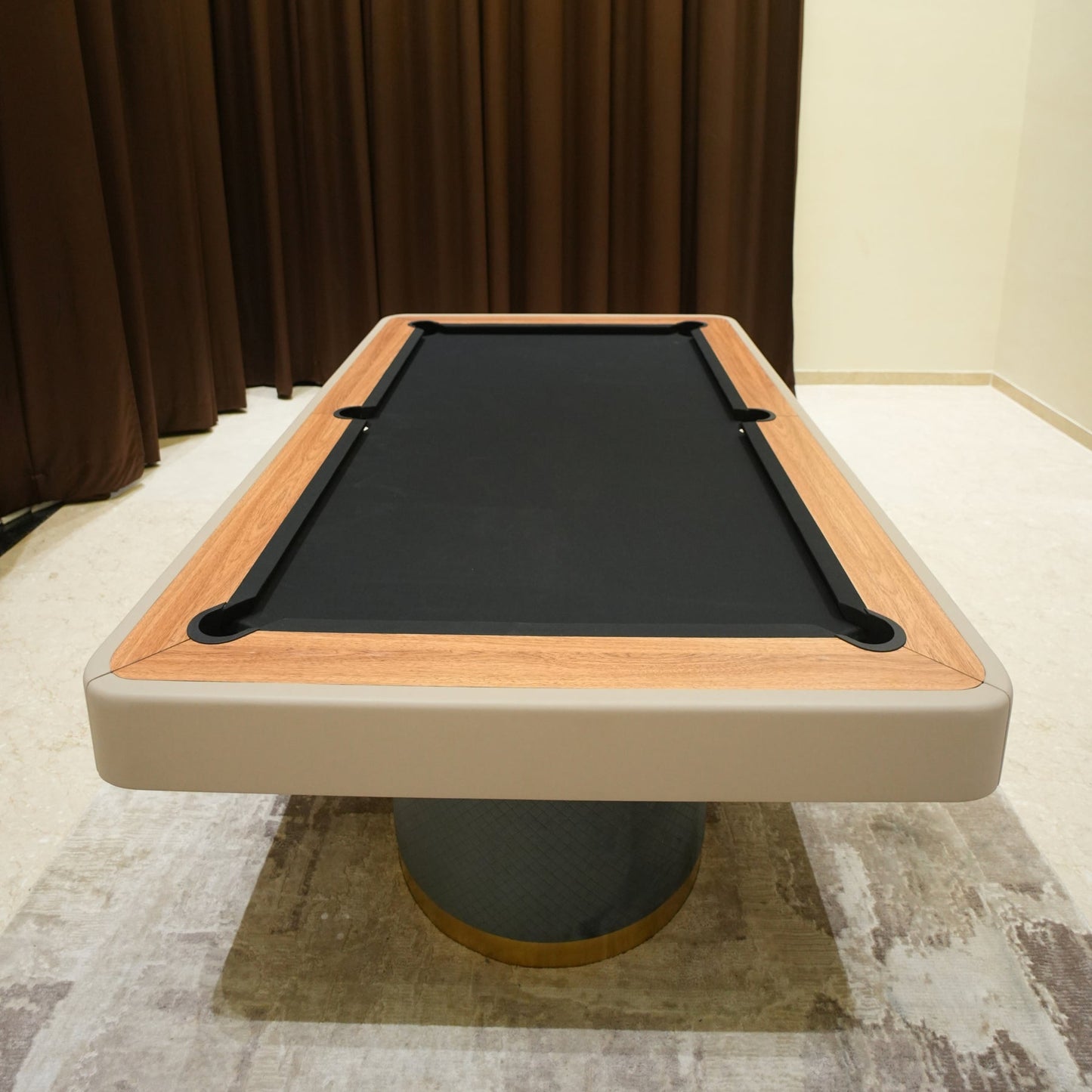 Negroni top on Patalo Pool Table - White Billiards