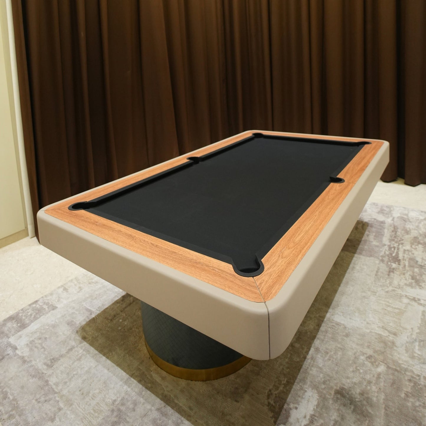 Negroni top on Patalo Pool Table - White Billiards
